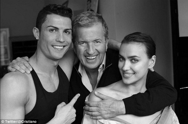 Cristiano-Ronaldo-poses-with-his-girlfriend-Irina-Shayk-for-Vogue-Spain-2014-3