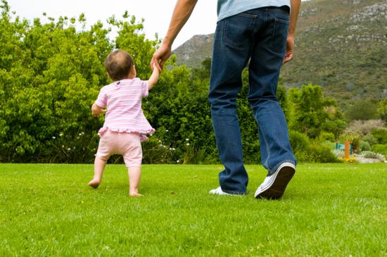 How to Help Your Baby Learn to Walk - Women Daily Magazine