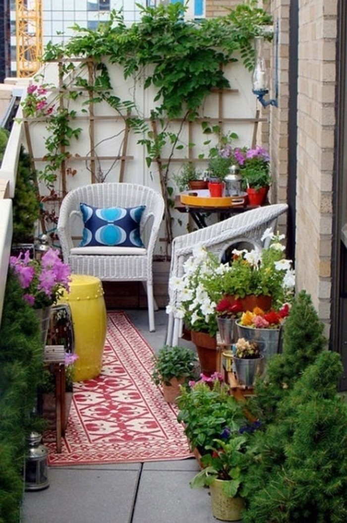  small balcony garden design