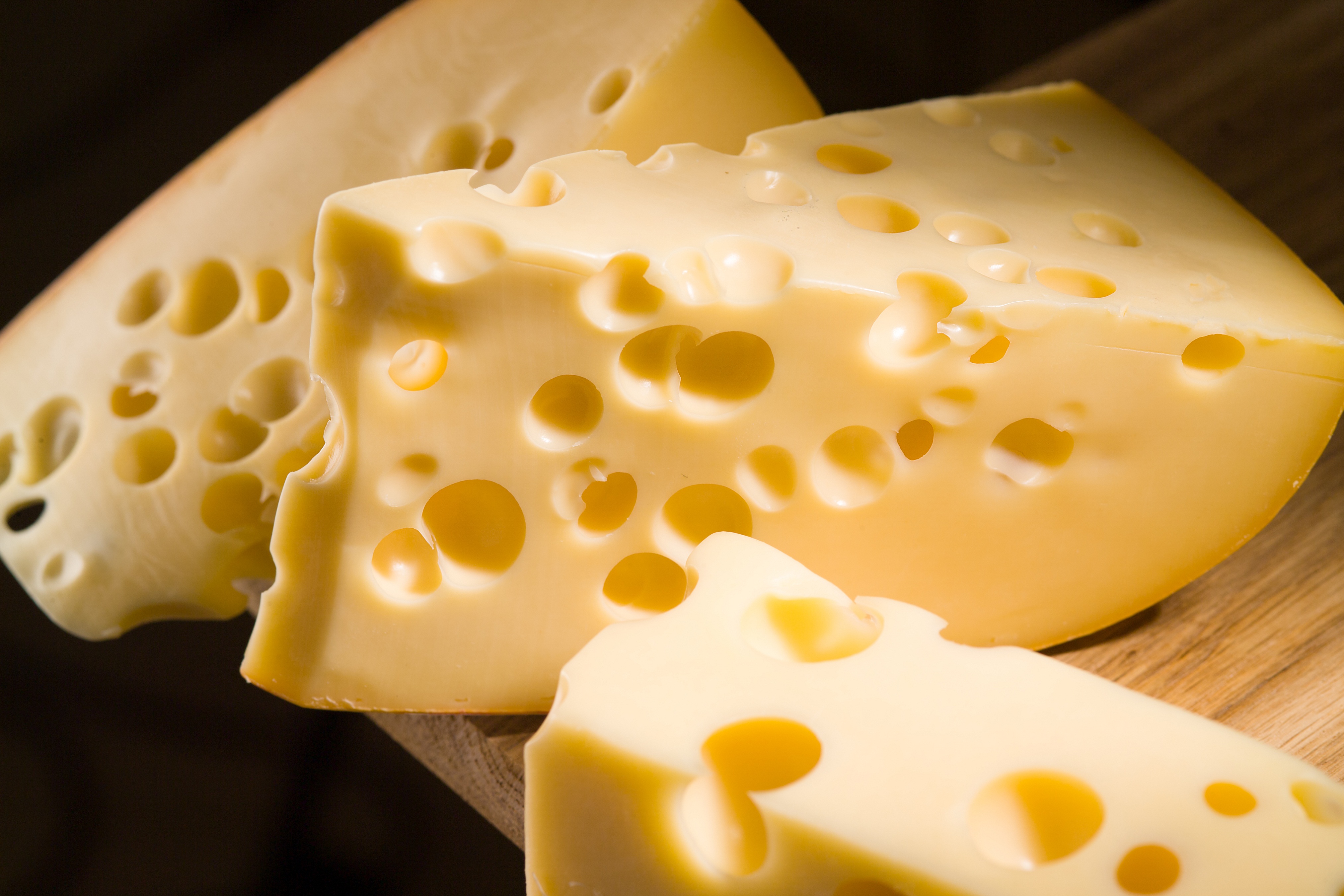 The 10 Best and Worst Cheeses for Your Health - Women Daily Magazine