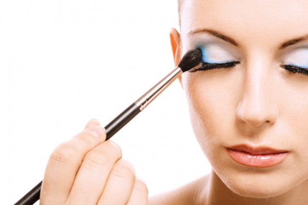 10-makeup-tricks-you-need-to-know-3