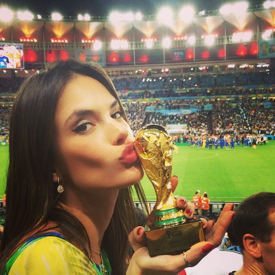 Celebrities-at-the-final-FIFA-World-Cup-championship-14
