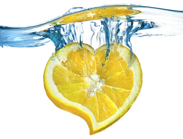 10-Reason-why-you-should-drink-lemon-water-2
