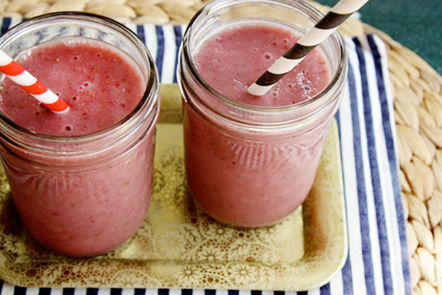 3-Healthy-Smoothies-To-Start-Your-Day-2