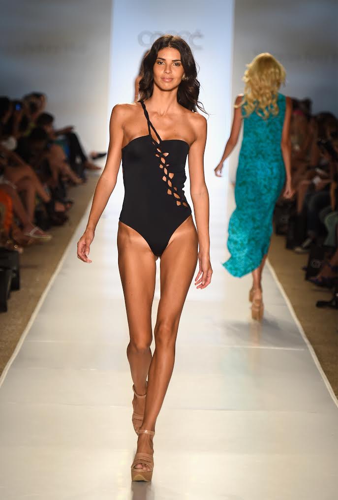 Swim-Fashion-Week-in-Miami-2015-4