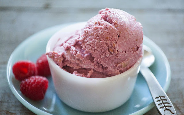 Homemade-Healthy-and-Non-Fat-Ice-Cream-1