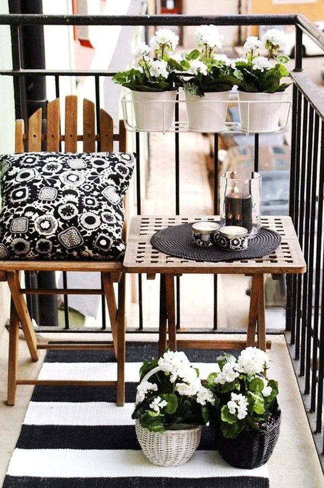 Amazing-Decorating-Ideas-for-Small-Balconies-1