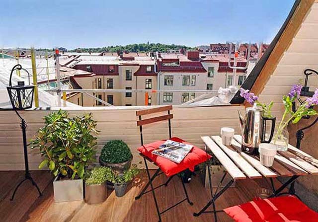 Amazing-Decorating-Ideas-for-Small-Balconies-11