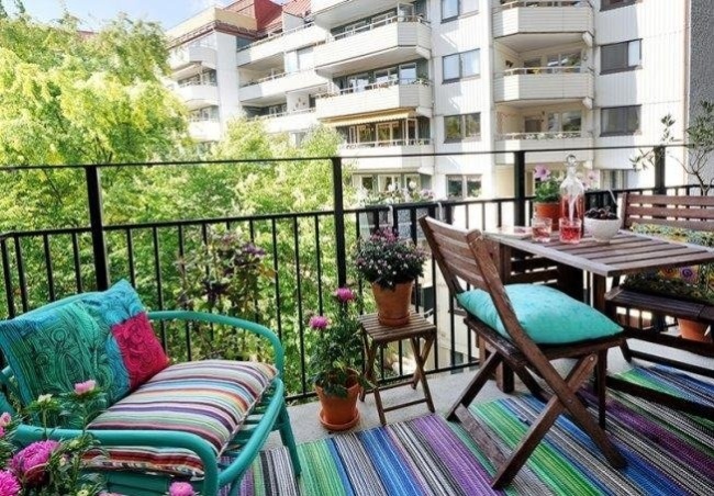 Amazing-Decorating-Ideas-for-Small-Balconies-8
