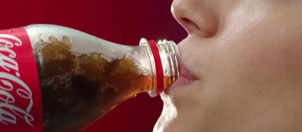 What-Happens-in-Your-Body-After-Drinking-a-Can-of-Coke - Women Daily