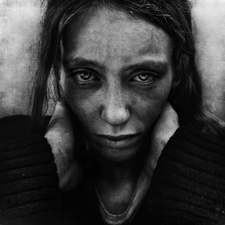 This-Photographer-Photographs-The-Homeless-by-Becoming-One-of-Them-10