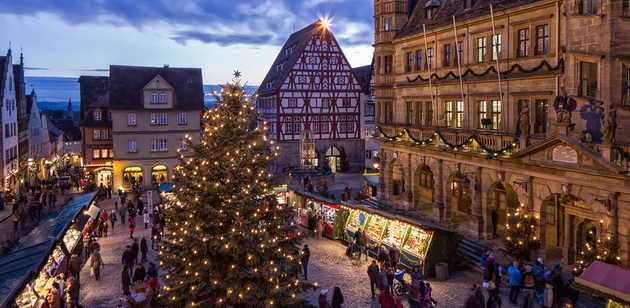 The-10-Most-Beautiful-Christmas-Bazaars-in-Europe-7