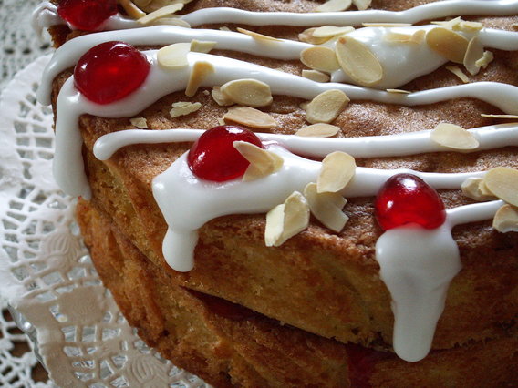 The-Most-Delicious-Cake-Recipe-Ever-Cherry-Bakewell-Cake-1