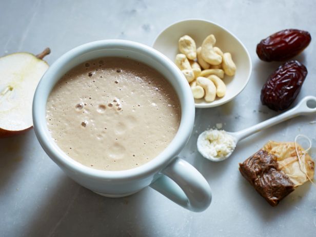 Smoothie-of-the-Month-Warm-Chai-Spiced-Smoothie-1