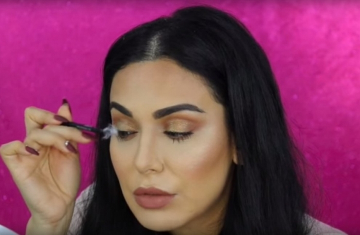 Make-Your-Lashes-Look-Extra-Long-by-Using-Cotton-2
