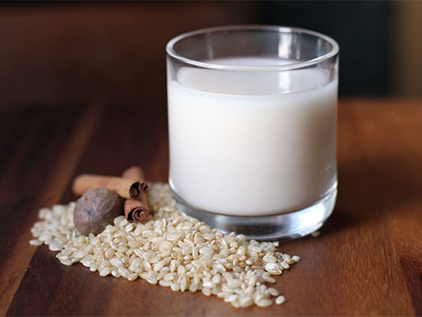 7-Different-Types-of-Plant-Based-Milk-You’ll-Absolutely-Love-3