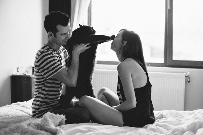 A-Photographer-Documents-Intimate-Moments-of-Love-Couples-3