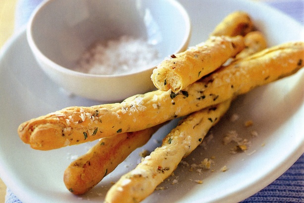 homemade-gluten-free-garlic-breadsticks-recipe-taste-incredible-1