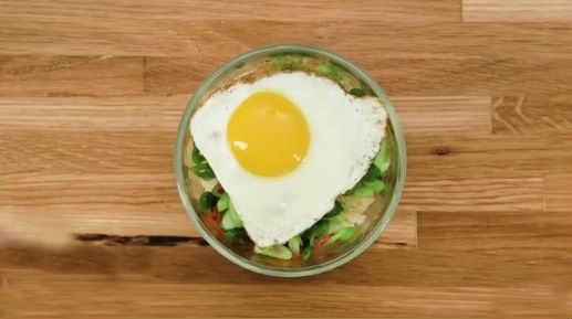 crazy-cauliflower-rice-recipes-that-have-under-250-calories-4