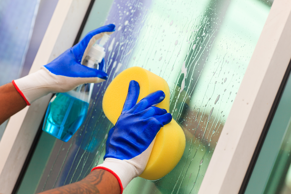 window-cleaning-tips-in-winter-1