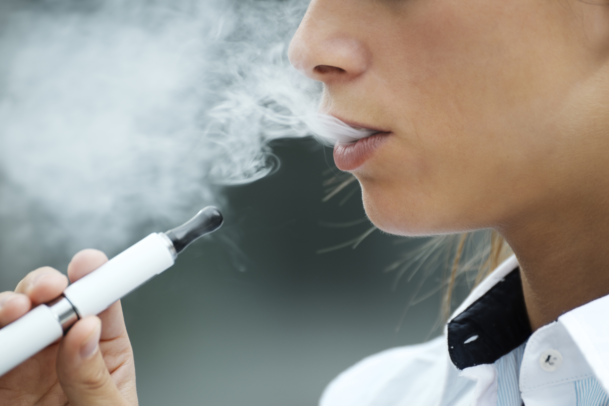 Why Smoke When You Can Vape? Top 5 Reasons Women Daily Magazine