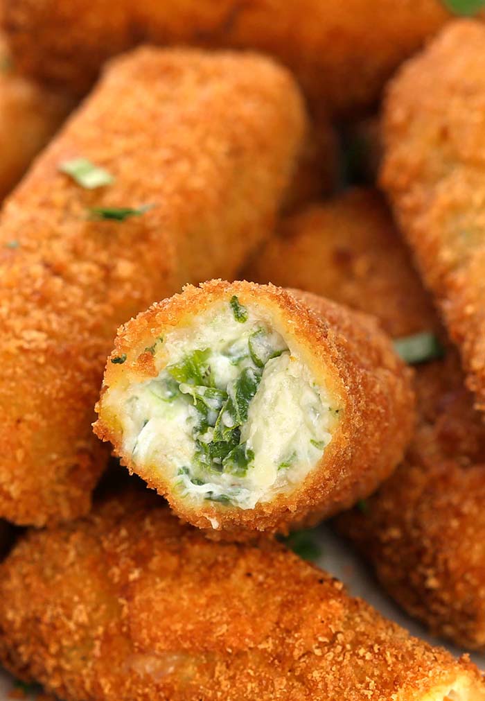The Perfect Snack Spinach Dip Mozzarella Sticks Women Daily Magazine